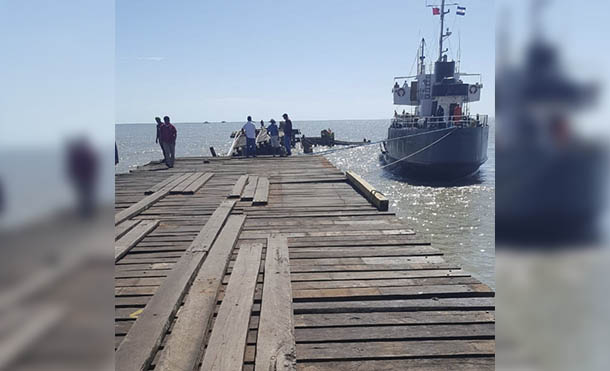 Foto EPN // Se culminaron las reparaciones provisionales para el atraque del Barco IV Marías en Bilwi