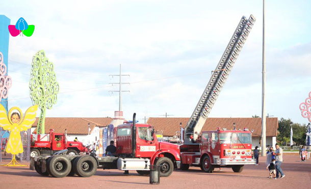 Foto Cortesía: Como cada fin de semana, los Bomberos Unificados realizaron la exhibición de carros y medios contra incendios en el Paseo de los Estudiantes.