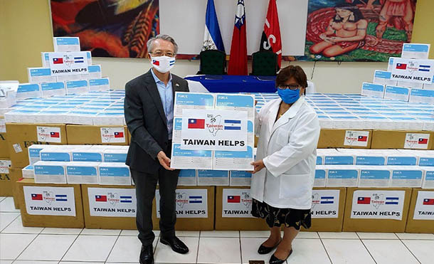 Foto MINSA // El Ministerio de Salud recibió 36 mil reactores rápidos