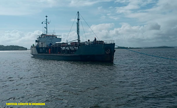 Foto Cortesía: De igual manera, se brindó cobertura y seguridad a 84 barcos de la flota pesquera industrial, mismos que arribaron a los puertos de Corn Island y El Bluff; contribuyendo a la producción de 242,531 libras de producto marino entre pescado, langosta, caracol y camarón.