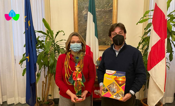 Foto Cortesía: Cónsul Lorenzo Alderisio con la Señora Anna Scavuzzo, Vice Alcalde, Asesora a la Seguridad y Jefa de la Protección Civil de la Comuna de Milán