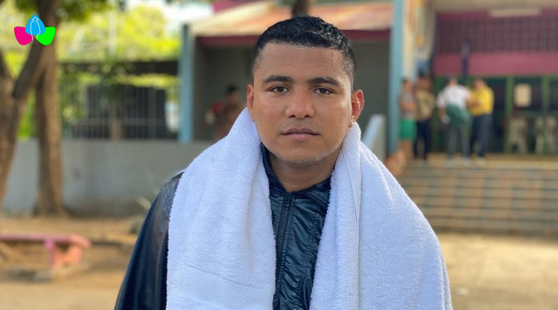 Román “Chocolatito” González brindó declaraciones durante su entrenamiento sobre la revancha ante el Gallo Estrada.