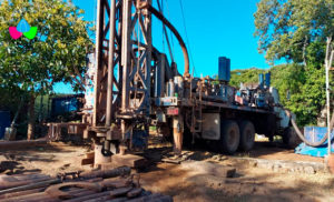 Foto Cortesía: Máquina perforadora en sitio de proyecto.