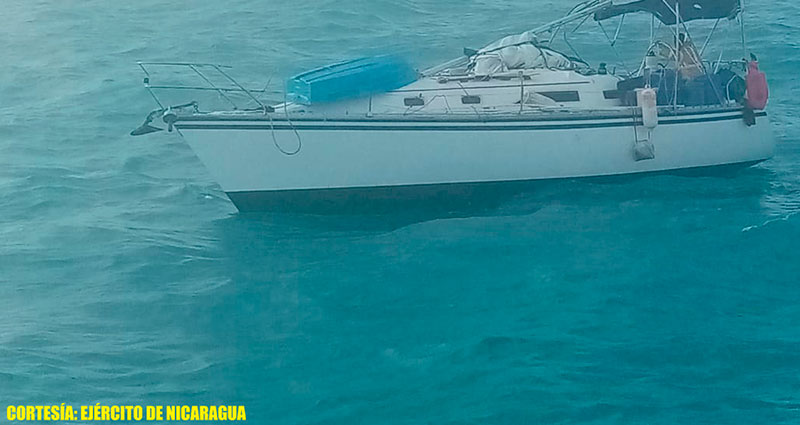 Velero de bandera estadounidense “SEA DWUTREN”, rescatado por la Fuerza Naval del Ejército de Nicaragua.