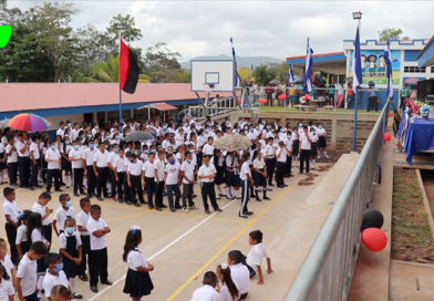 Inicio de clases e inauguración del Centro Escolar de San Pedro del Norte en el municipio de Bocana de Paiwas.