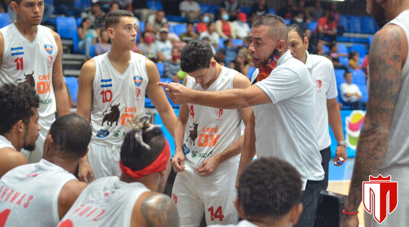 David Rosario durante un partido del Real Estelí en el Polideportivo Alexis Argüello de Managua