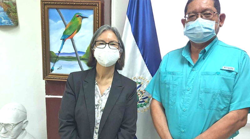 Alcalde del Municipio Mejicanos de El Salvador y la Encargada de Negocios de la Embajada de Nicaragua Compañera Gilda Bolt.