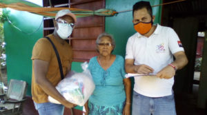 Jóvenes de Promotoría Solidaria entregaron los paquetes de alimentos en Managua