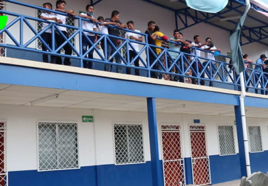 Estudiantes en el Centro Escolar San Luis de Rosita, RACN durante su inauguración.
