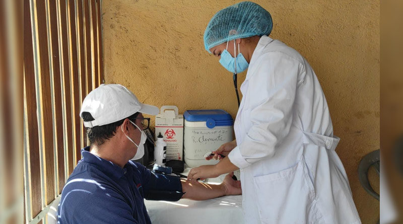 Médicos del Ministerio de Salud brindan atención a pobladores de la Tenderí