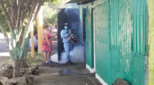 Brigadas del MINSA desarrollan jornada de lucha antiepidémica en el barrio San Judas