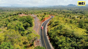 Vista aérea de la carretera inaugurada por el MTI en Muelle de los Bueyes