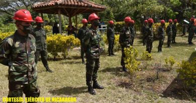 Miembros del Ejército de Nicaragua durante el lanzamiento del plan de prevención contra incendios forestales en Matagalpa