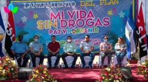 Autoridades del Gobierno de Nicaragua y miembros de la Juventud Sandinista 19 de Julio en la presentación del “Plan mi vida sin drogas, paz, patria y porvenir 2021”.