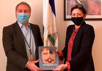 Embajadora Mónica Robelo con el Señor Sergio Maffettone, Jefe de Gabinete del Subsecretario de Relaciones Exteriores de Italia para la internacionalización de las empresas y las inversiones, la investigación y la innovación.