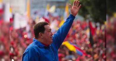 Comandante Hugo Chávez Frias