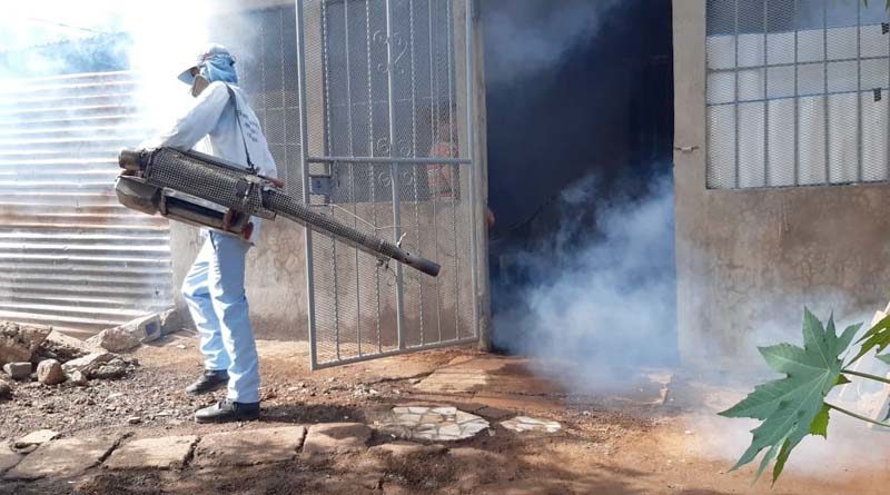 Brigadista del Ministerio de Salud durante la jornada realizada en Villa Reconciliación