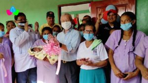 Funcionarios del Ministerio de Salud y de la Embajada de China Taiwán en Nicaragua durante la inauguración del proyecto de mejoramiento de la Casa Materna Celina López en Siuna.