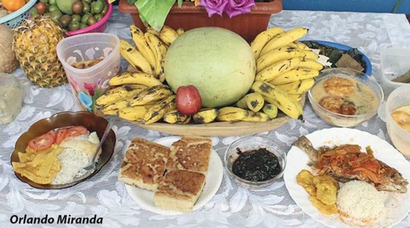 Comidas tradicionales exhibidas durante el festival gastronómico en Chiquilistagua