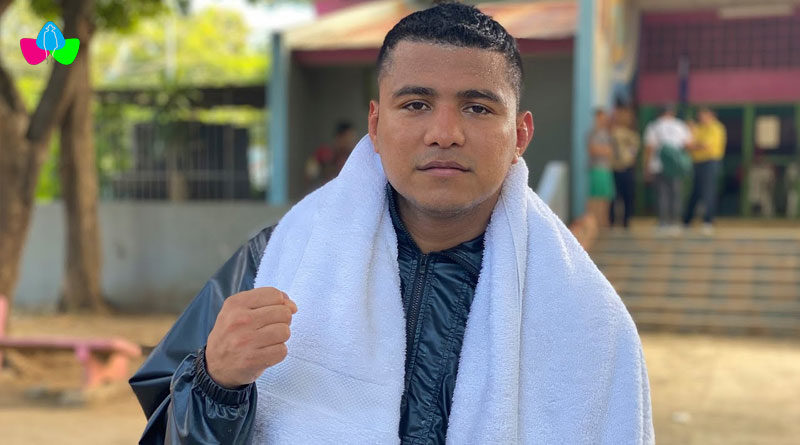 Román “Chocolatito” González destacó su preparación física desde el canal de YouTube de Carlos Alfaro, ante la próxima revancha ante el “Gallo” Estrada.