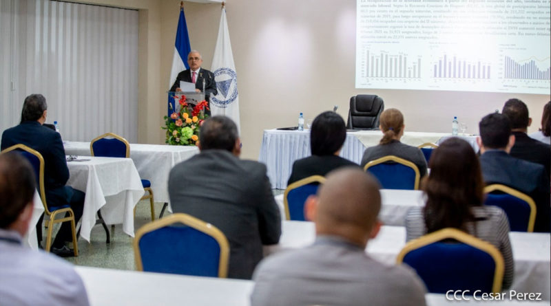 Presidente del Banco Central de Nicaragua (BCN), compañero Ovidio Reyes durante la presentación del estado y perspectiva de la economía de Nicaragua.