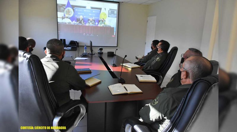 Efectivos militares durante videoconferecia