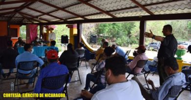 Productores y ganaderos sostiene reunión con el Ejército de Nicaragua en Villa El Carmen, Managua.
