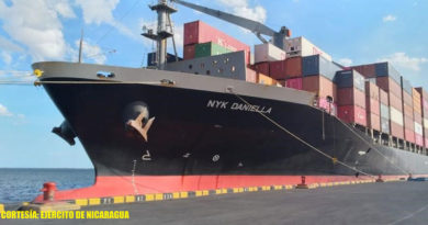 Buques mercantes en puertos de Nicaragua