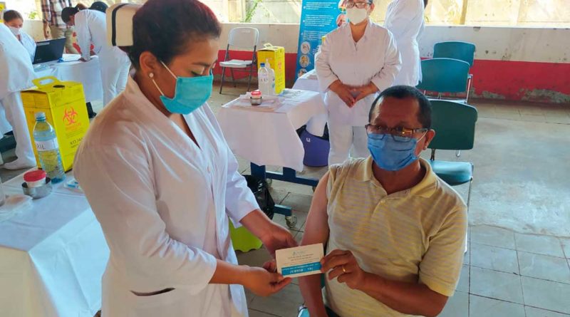 Vacunación voluntaria contra la Covid-19 a pacientes con cardiopatías, del Distrito 7 de Managua