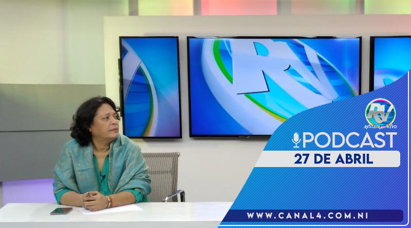 Periodista nicaragüense Tirsa Sáenz en el set del programa Revista En Vivo con Alberto Mora