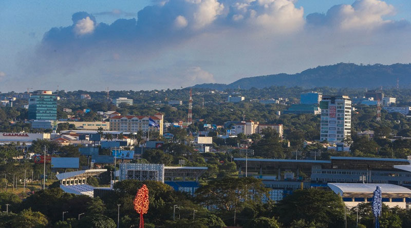 La ciudad de Managua, Nicaragua con un clima en una tarde calurosa.