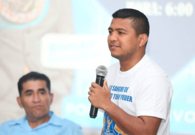 Román “Chocolatito” González durante la conferencia de prensa del Concierto de Agradecimiento este próximo 17 de abril en el Polideportivo Alexis Argüello.