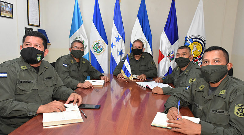 Efectivos militares del Ejército de Nicaragua durante una capacitación especializada de sus miembros