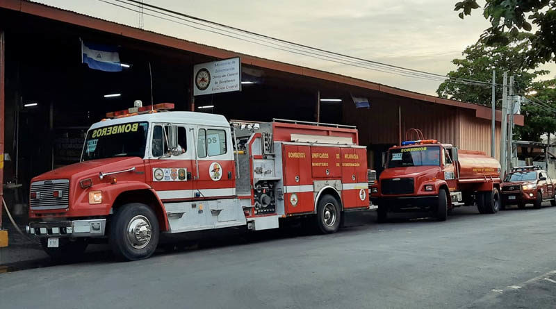 Camiones apagafuego que fueron movilizados a la nueva estación de bomberos en Diriomo