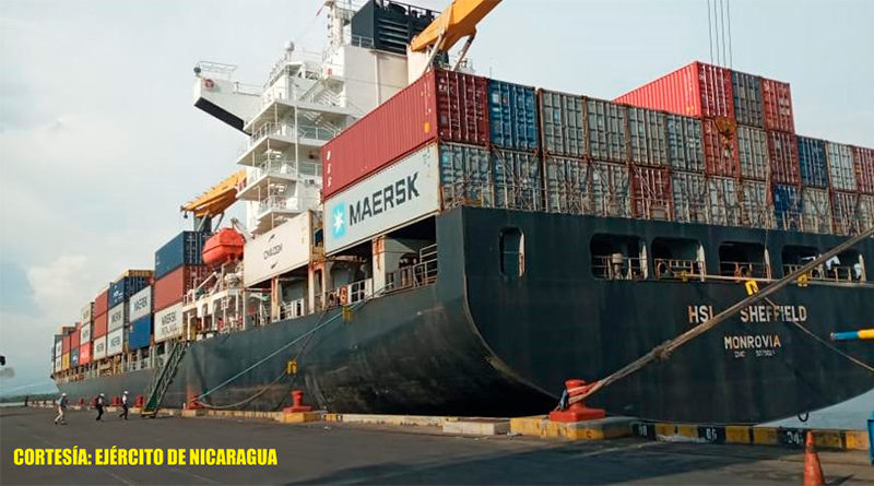 Buque mercante atendido por el Distrito Naval Pacífico de la Fuerza Naval de Nicaragua.