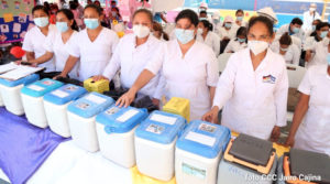 Médicos del Ministerio de Salud durante el lanzamiento de la Jornada Nacional de Vacunación 2021