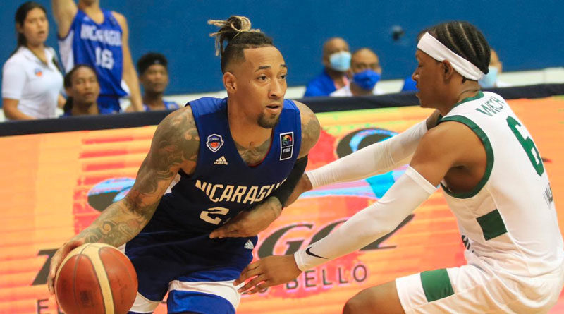 Jared Ruiz jugador de la Selección de Baloncesto de Nicaragua durante el juego contra Guyana en el pre-clasificatorios para la Copa del Mundo de Baloncesto FIBA 2023.