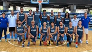 La Selección de Baloncesto de Nicaragua durante un entrenamiento en el Polideportivo Alexis Argüello en Managua, donde estarán con Nicaragua, Norchad Omier y Jared Ruiz.