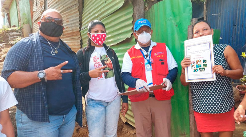 Familias del barrio Alexis Argüello reciben Títulos de Propiedad de sus viviendas, por parte de la Procuraduría de la República.