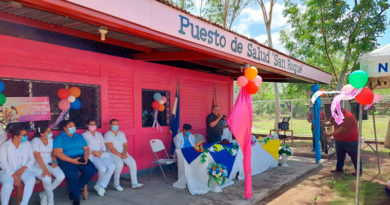 Fachada del centro médico en comunidad San Roque de San Francisco Libre en Managua