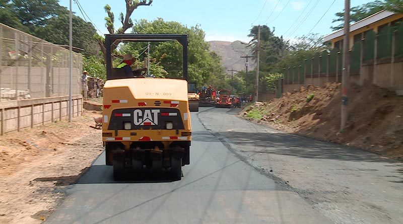 Una de las 11 calles mejoradas de la comarca Nejapa en Managua.