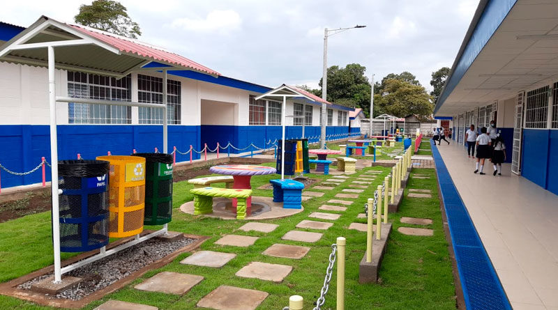 Colegio de Primaria Remigio Salazar en El Viejo, Chinandega