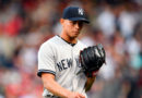 Jonathan Loáisiga portando la camisa de los Yankees de Nueva York