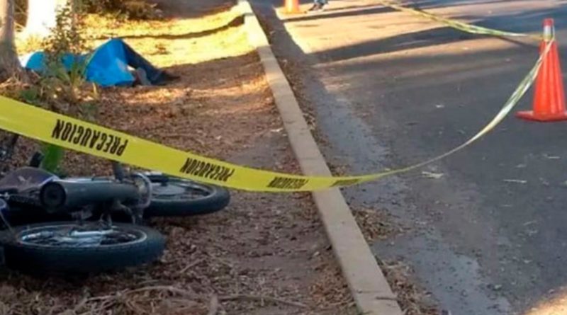 Motociclista y acompañante fallecen en accidente de tránsito en Chontales