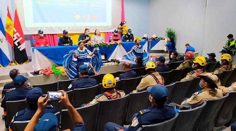 Bomberos Unificados de Nicaragua y Bomberos Unidos Sin Fronteras (BUSF), de España