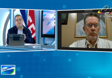 Compañero Carlos Fonseca Terán en el programa Revista en Vivo.