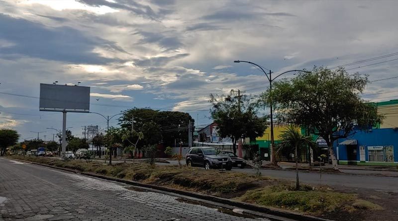 Cielo nublado de Managua en la Carretera Norte con probabilidad de lluvias por la tarde.