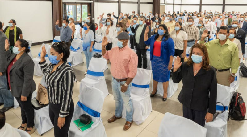 Consejo Supremo Electoral de la República de Nicaragua, cumpliendo con el Calendario Electoral 2021, juramentó este domingo 06 de junio a los 102 cargos, entre propietarios y suplentes, de los 15 Consejos Electorales Departamentales y 2 Regionales.