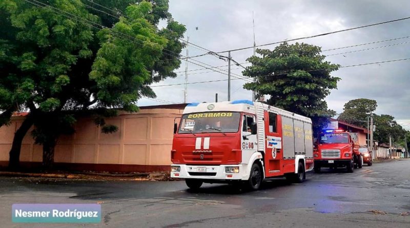Camiones y pipa que fueron enviadas a la nueva estación de bomberos de El Jícaro