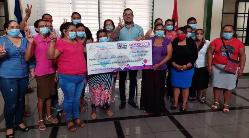 Emprendedores de Managua reciben nuevo desembolso por parte del MEFCCA